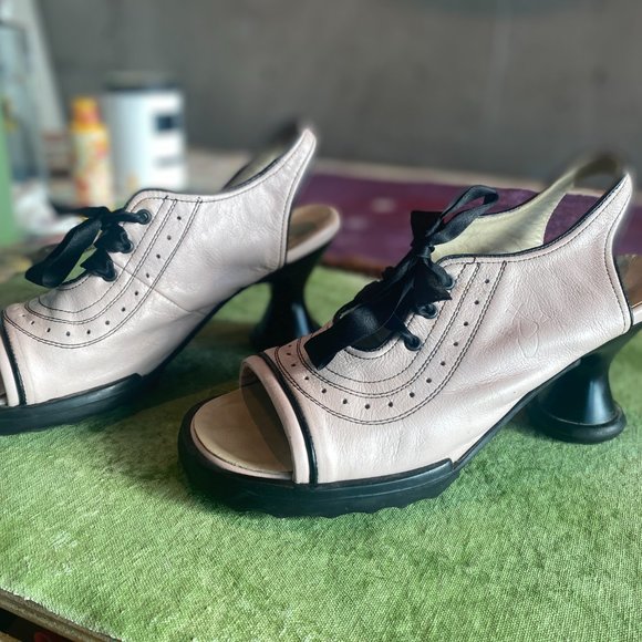 John Fluevog Womens Shoes - Picture 4 of 4